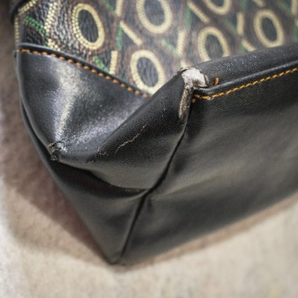 XOXO Hand Bag with Shoulder Strap - Picture 5 of 8